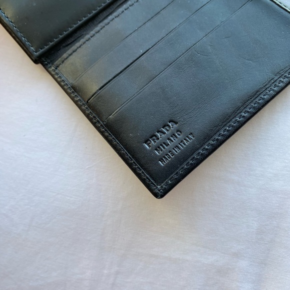 Prada card holder - Picture 6 of 8